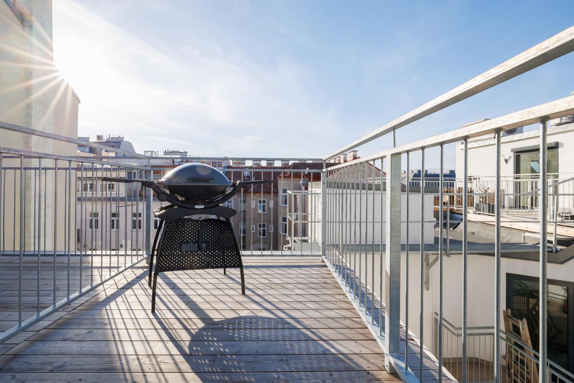 Symphony Apartments 41 - Modern Loft With Terrace And Grill In Central Location Wiedeń Zewnętrze zdjęcie